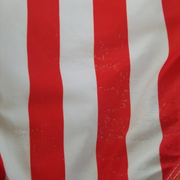 Girl's swimsuit 7Y - Picture 3 of 5